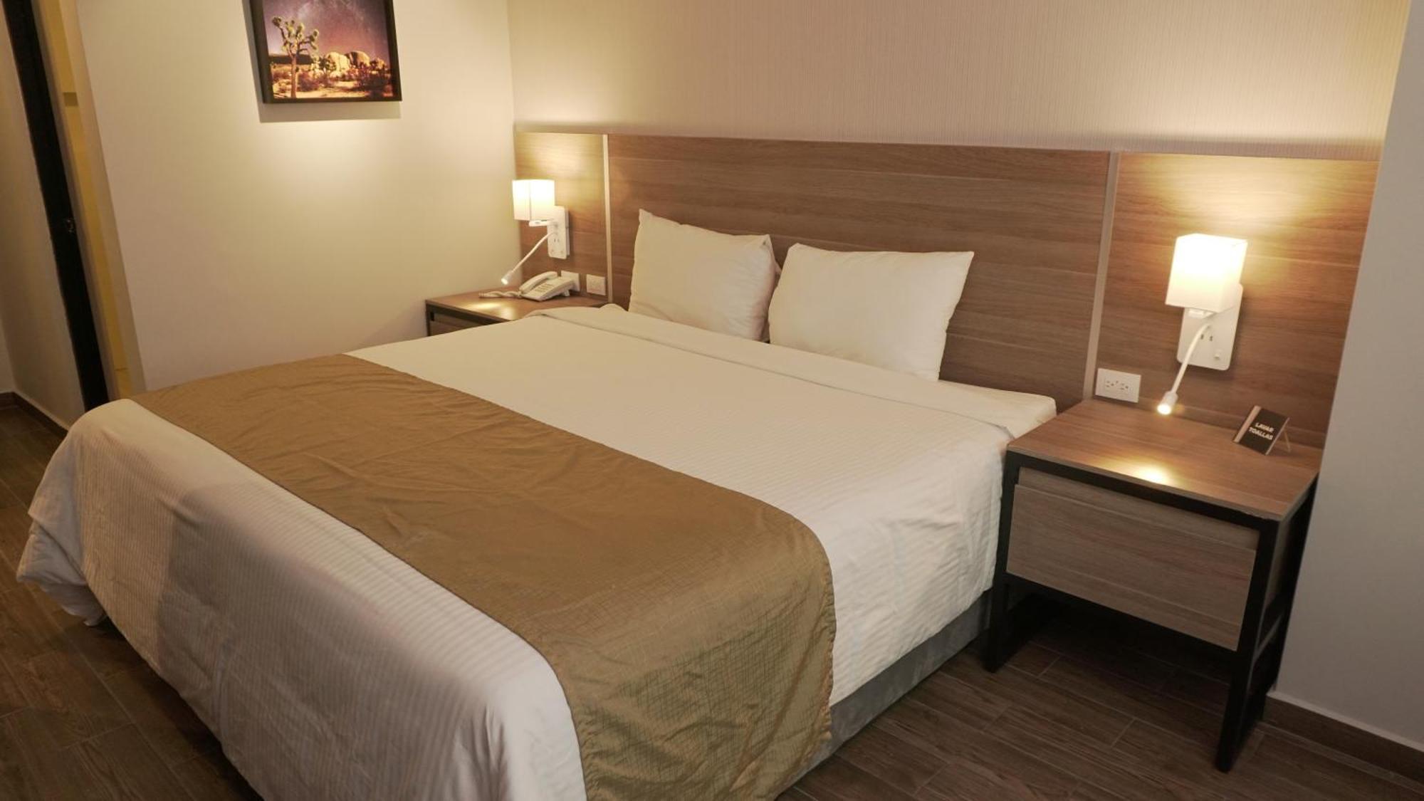 Hotel Nuvo Saltillo Extérieur photo