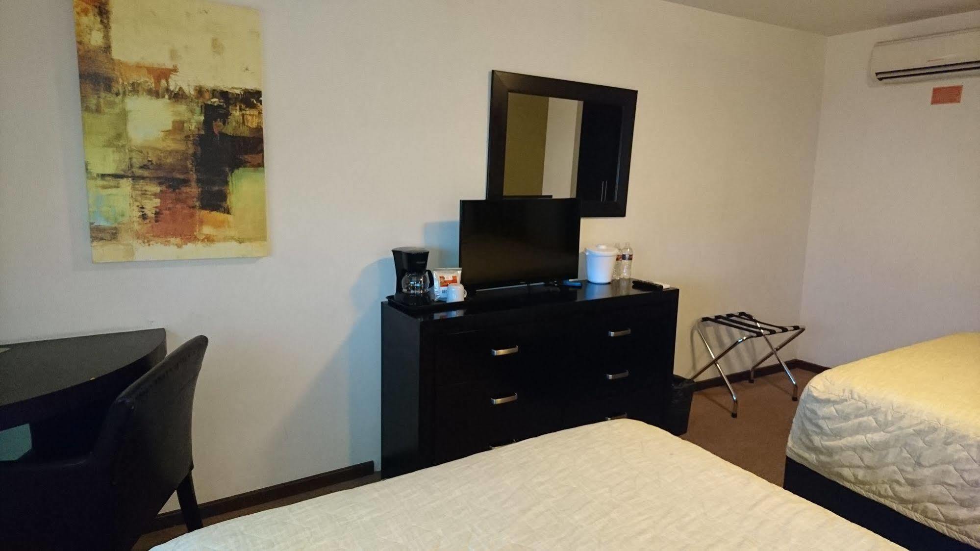 Hotel Nuvo Saltillo Extérieur photo